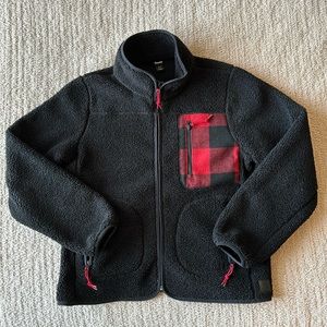 EUC (Worn once) Roots Canada zip fleece. Small. Black with red buffalo plaid.